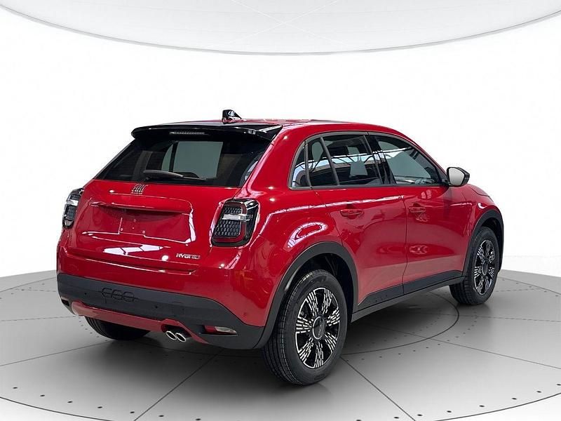 Nuova Fiat 600 136 CV (100 kW) 2025 Rosso pastello SUV