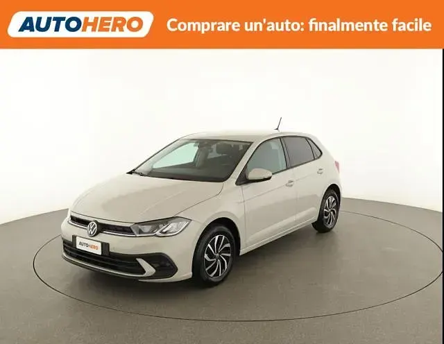 Usata VW Polo Life 95 CV (69 kW) 2023 Beige Utilitaria
