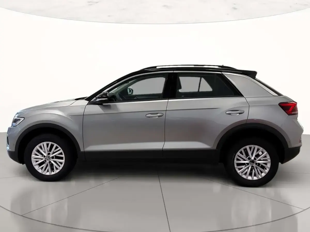Usata VW T-Roc Life 116 CV (85 kW) 2025 Pyrit silver metallizzato nero SUV