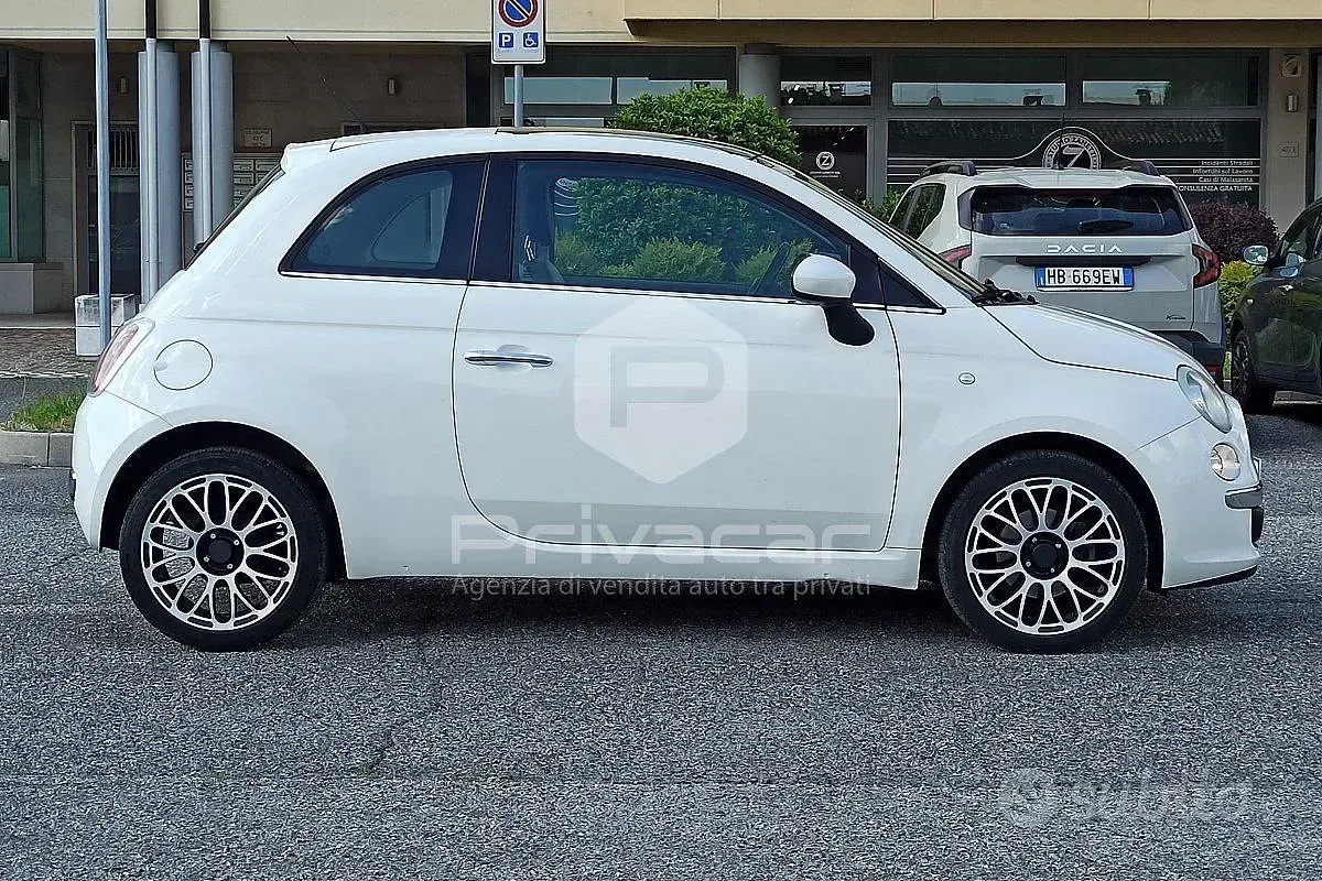 Usata Fiat 500 Lounge 95 CV (69 kW) 2011 Bianco Utilitaria