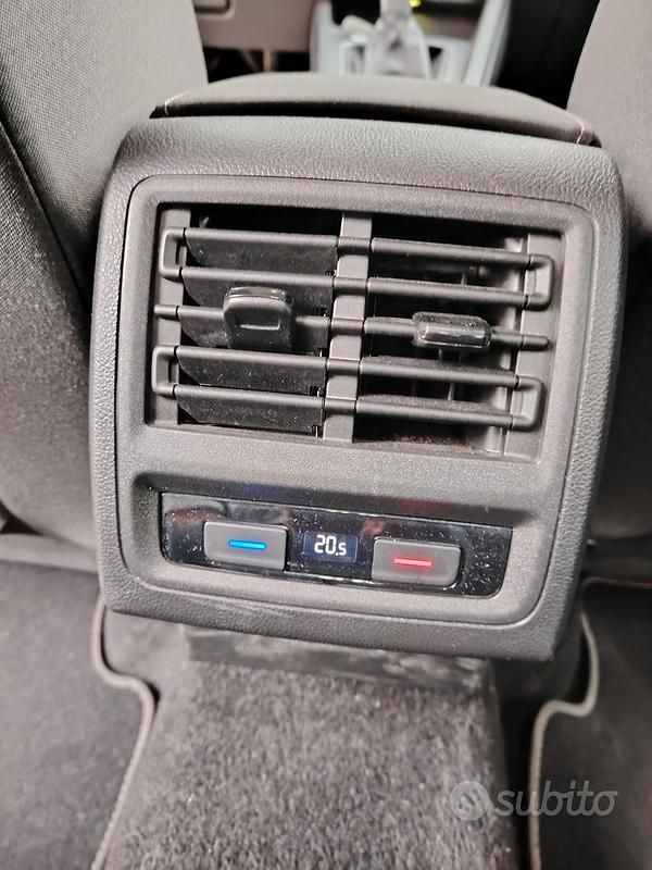 Usata VW Golf VIII 116 CV (85 kW) 2020 Grigio Berlina