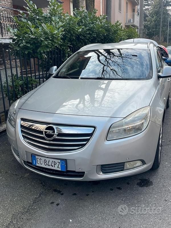 Usata Opel Insignia Cosmo 131 CV (96 kW) 2010 Grigio Station wagon