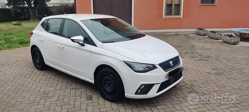 Usata Seat Ibiza 80 CV (58 kW) 2023 Bianco Utilitaria