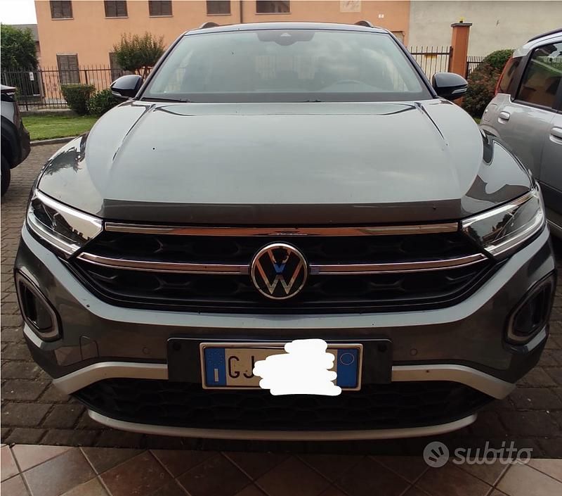 Usata VW T-Roc Style 116 CV (85 kW) 2022 Grigio SUV