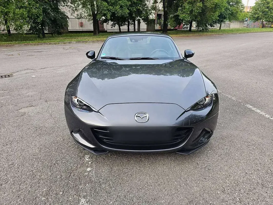 Usata Mazda MX5 Exclusive-Line 160 CV (117 kW) 2018 Grigio Cabrio