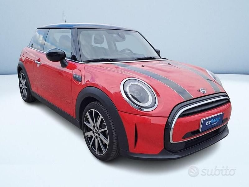 Usata Mini Cooper 135 CV (99 kW) 2024 Rosso Utilitaria