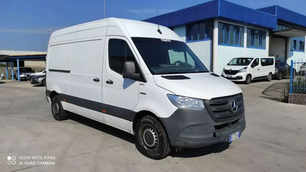 Usata Mercedes E-Sprinter 85 kW (116 CV) 2021 Bianco Furgone