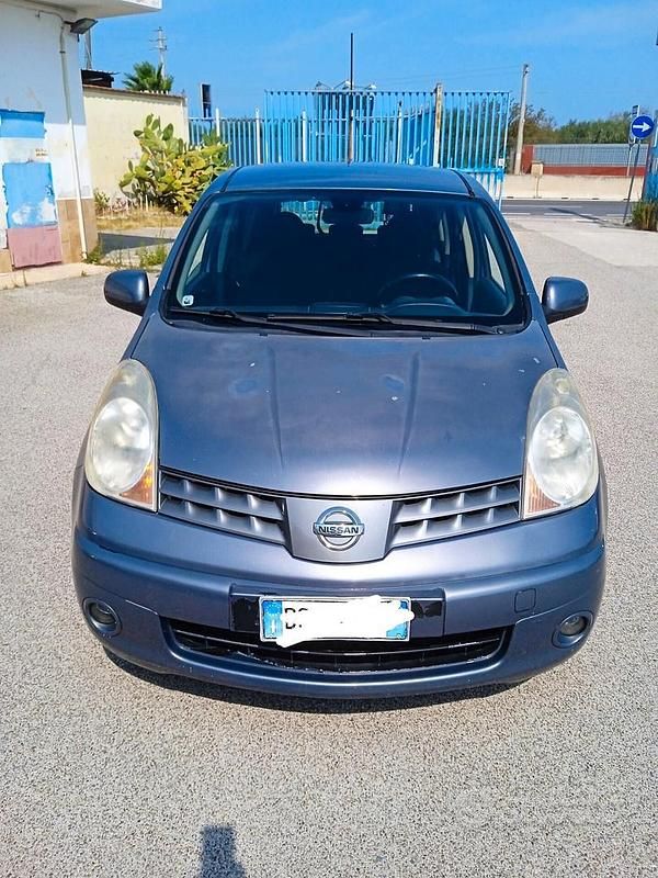 Usata Nissan Note Visia 86 CV (63 kW) 2007 Grigio Utilitaria