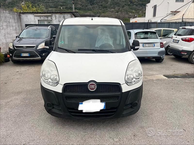 Usata Fiat Doblò 89 CV (65 kW) 2014 Beige Monovolume