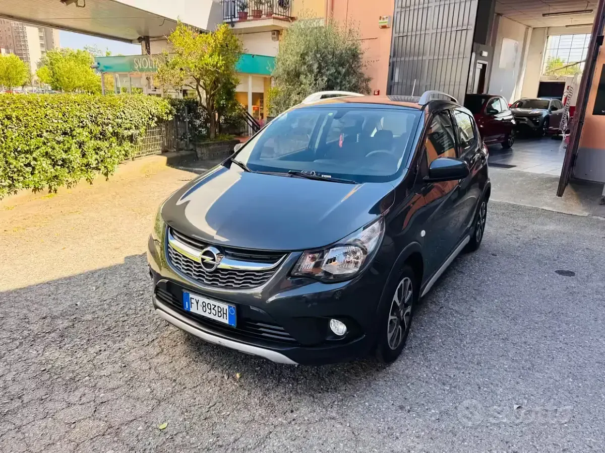 Usata Opel Karl Rocks 73 CV (53 kW) 2019 Grigio Utilitaria