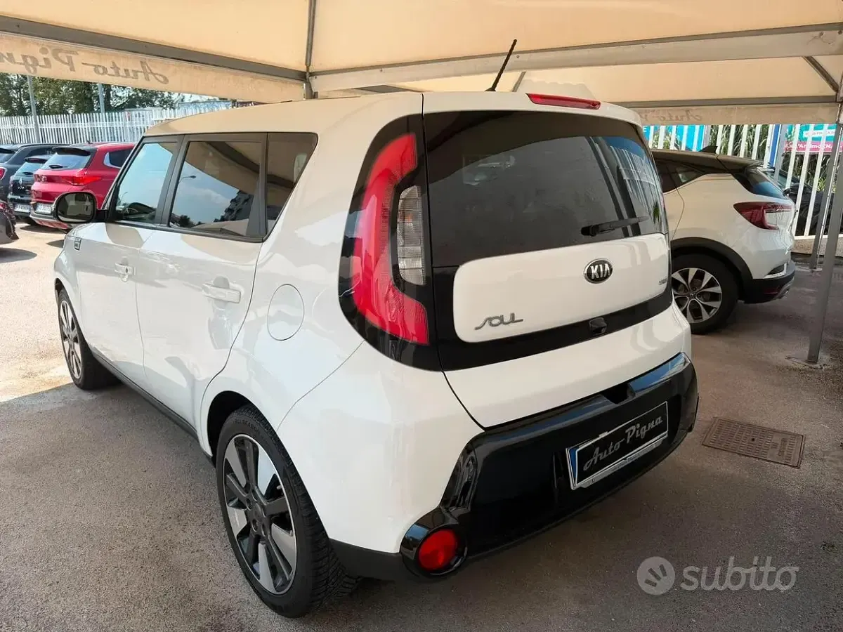 Usata Kia Soul 128 CV (94 kW) 2014 Bianco SUV