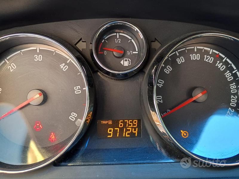 Usata Opel Antara Cosmo 163 CV (119 kW) 2012 Nero SUV