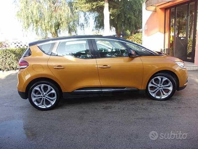 Usata Renault Scénic IV 150 CV (110 kW) 2019 Monovolume