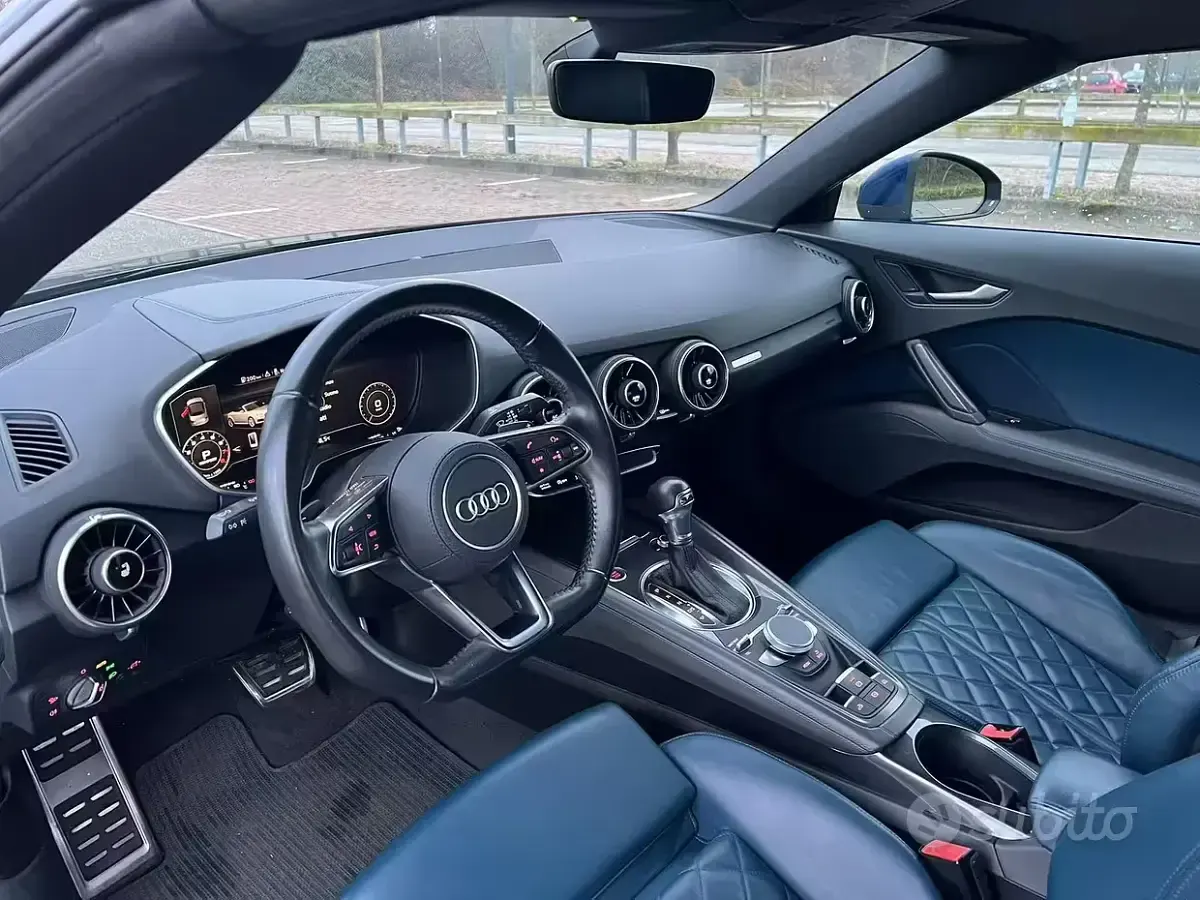 Usata Audi TT Roadster S-Line 180 CV (132 kW) 2016 Bluazzurro Cabrio