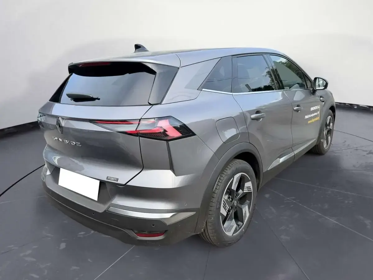 Usata Renault Symbioz Techno 160 CV (117 kW) 2026 Grigio SUV