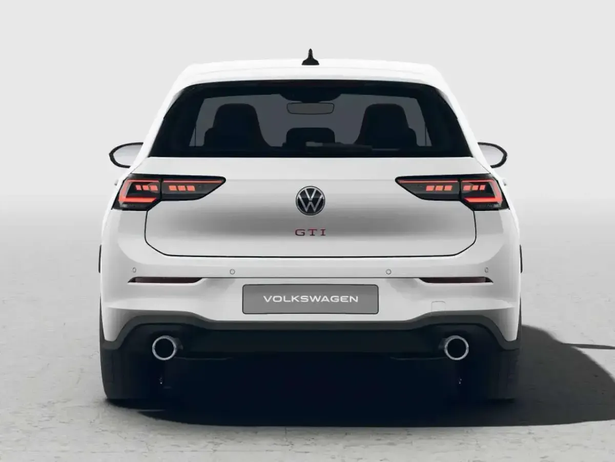 Nuova VW Golf VIII GTI 265 CV (194 kW) 2026 Oryx white perlato Berlina