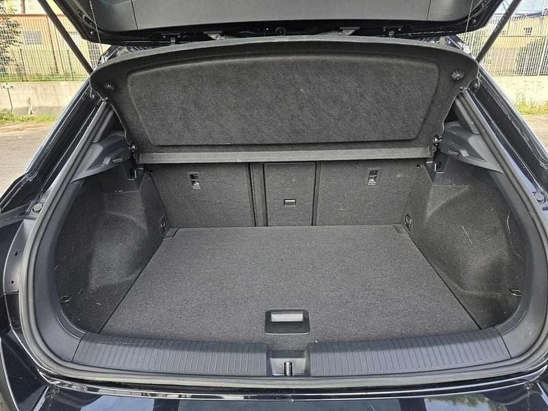 Usata VW T-Roc R-line 110 CV (80 kW) 2023 Nero SUV