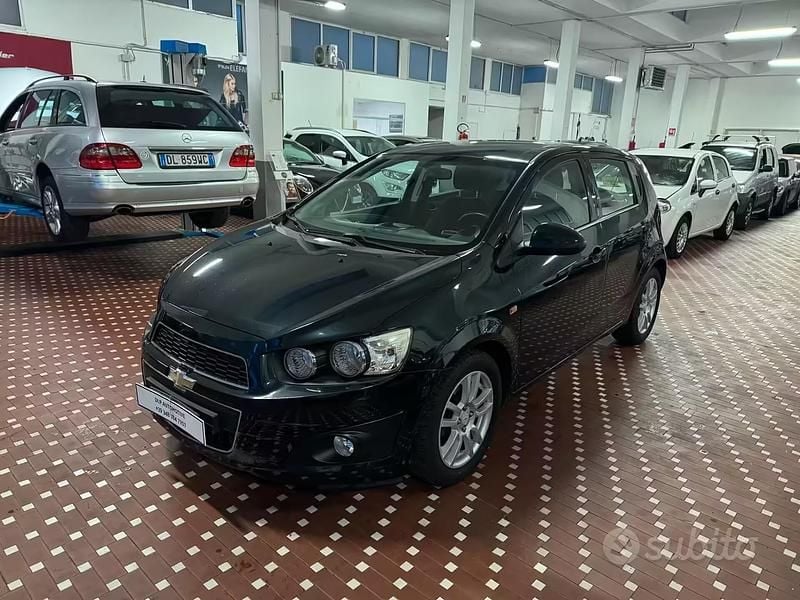 Usata Chevrolet Aveo LTZ 86 CV (63 kW) 2014 Nero Berlina