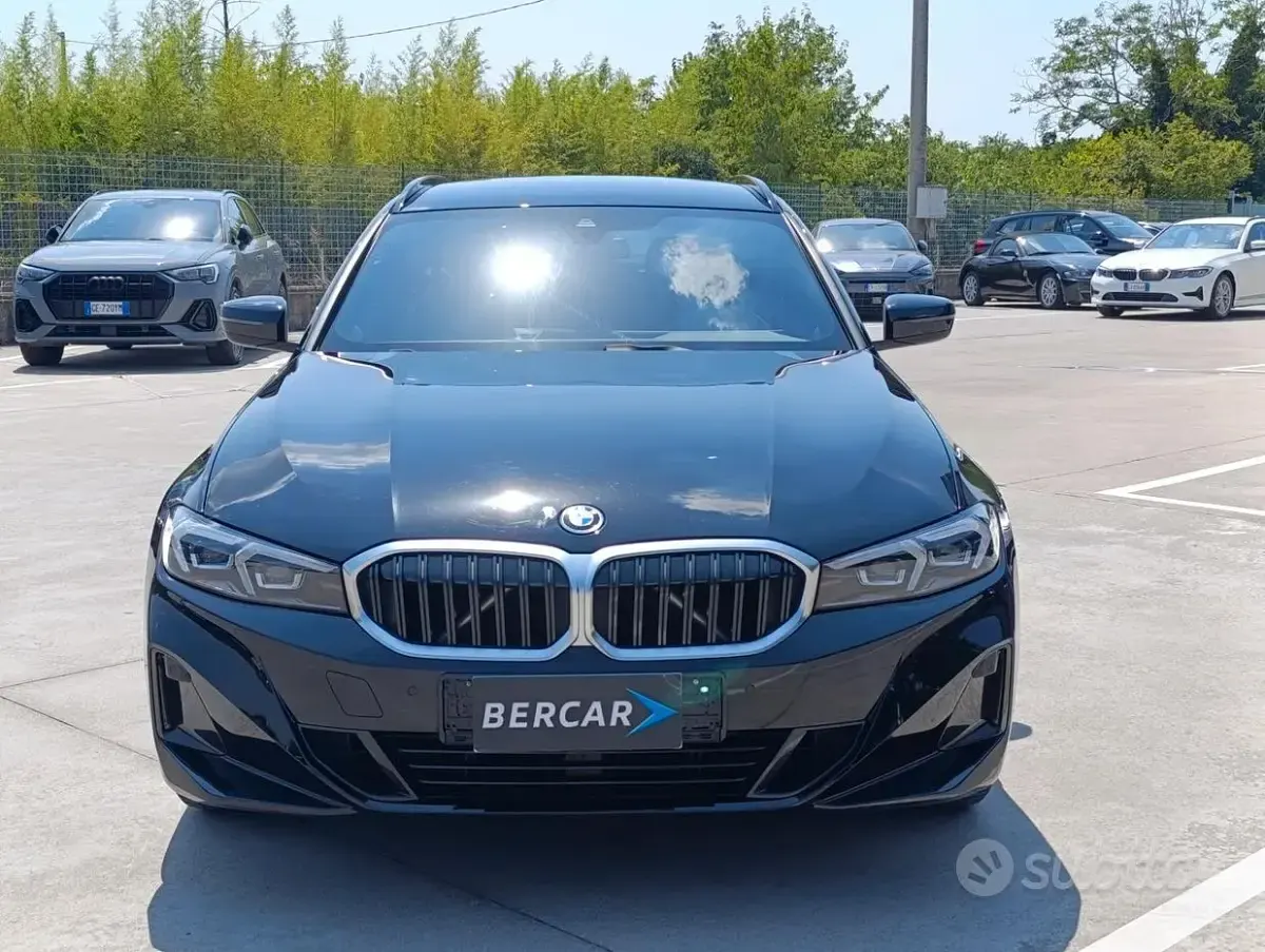 Usata BMW 330 Shadowline 184 CV (135 kW) 2022 Nero Station wagon