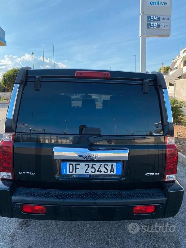Usata Jeep Commander 225 CV (165 kW) 2007 Nero SUV