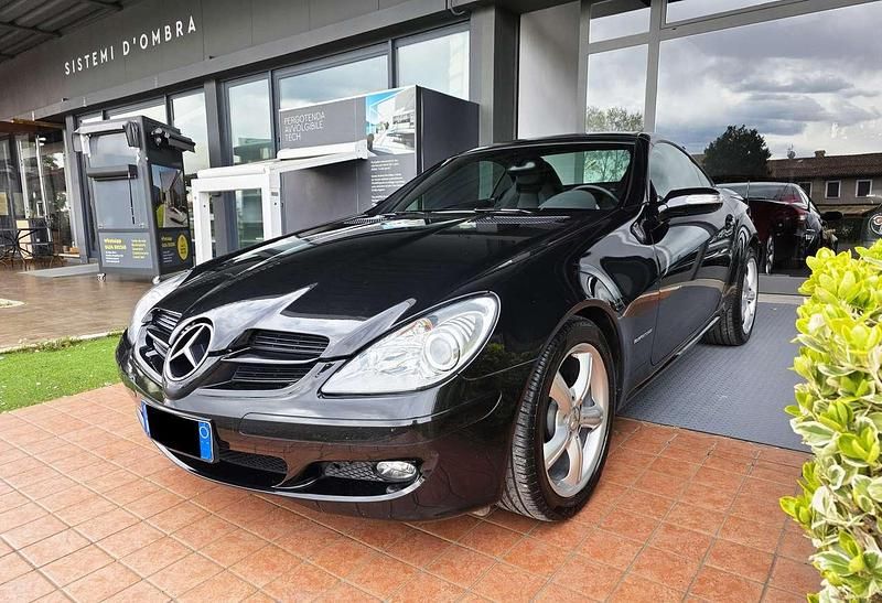Usata Mercedes SLK200 163 CV (119 kW) 2005 Nero Cabrio