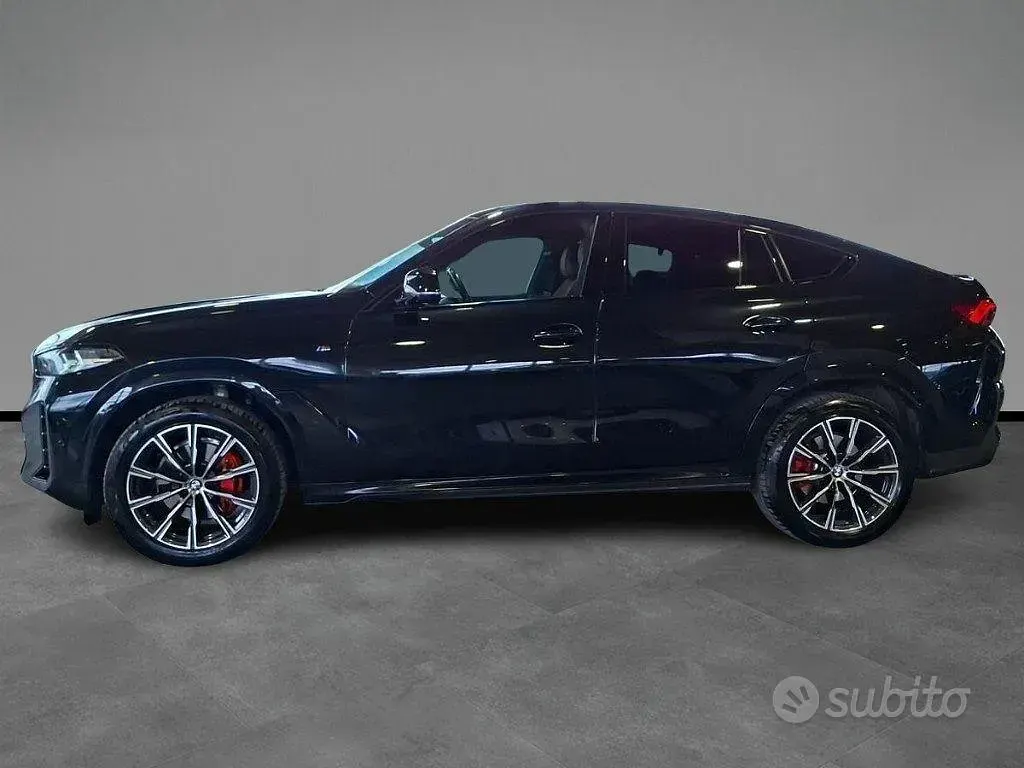 Usata BMW X6 M Sport 286 CV (210 kW) 2023 Nero / metallizzato SUV