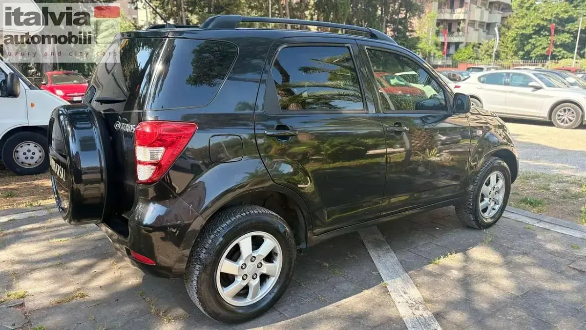 Usata Daihatsu Terios 105 CV (77 kW) 2008 Nero SUV