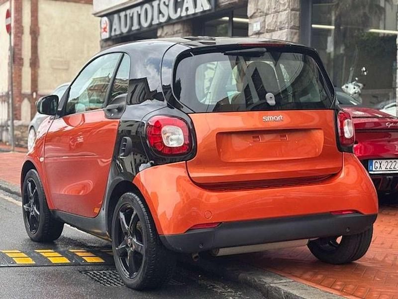 Usata Smart ForTwo Coupé Passion 71 CV (52 kW) 2015 Arancione Utilitaria