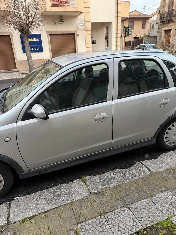 Usata Opel Corsa 75 CV (55 kW) 2003 Grigio Utilitaria