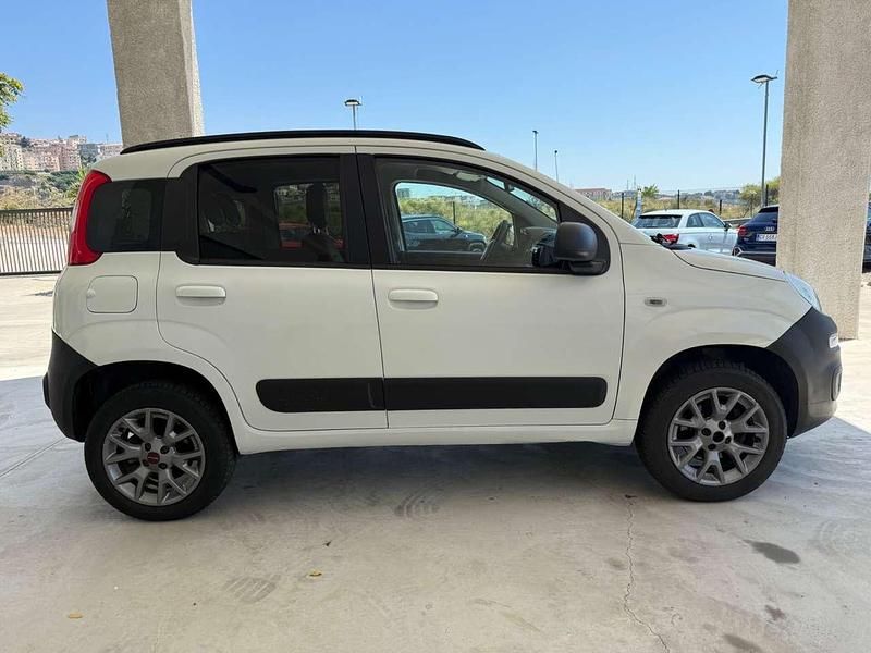Usata Fiat Panda 4x4 S 80 CV (58 kW) 2016 Beige Utilitaria