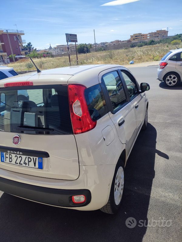 Usata Fiat Panda Easy 69 CV (50 kW) 2015 Beige Utilitaria