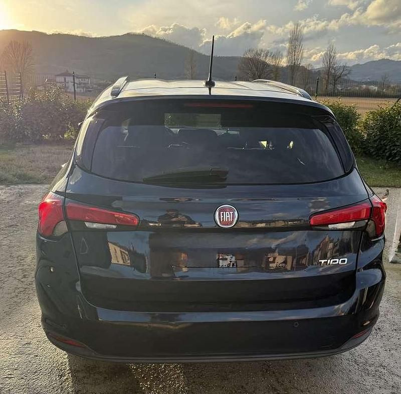 Usata Fiat Tipo Lounge 95 CV (69 kW) 2016 Station wagon