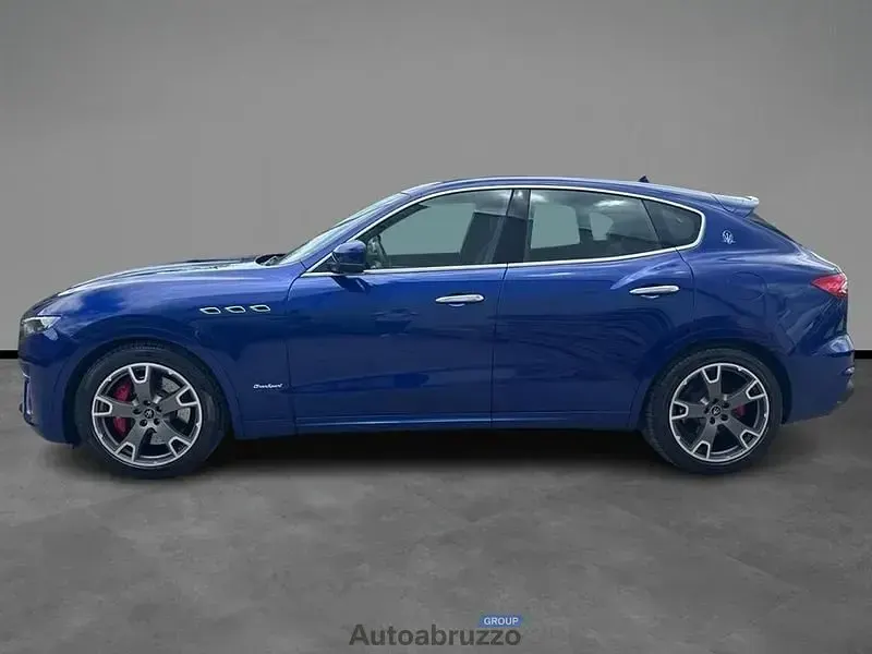 Begagnad Maserati Levante 250 HK (183 kW) 2019 Blå SUV