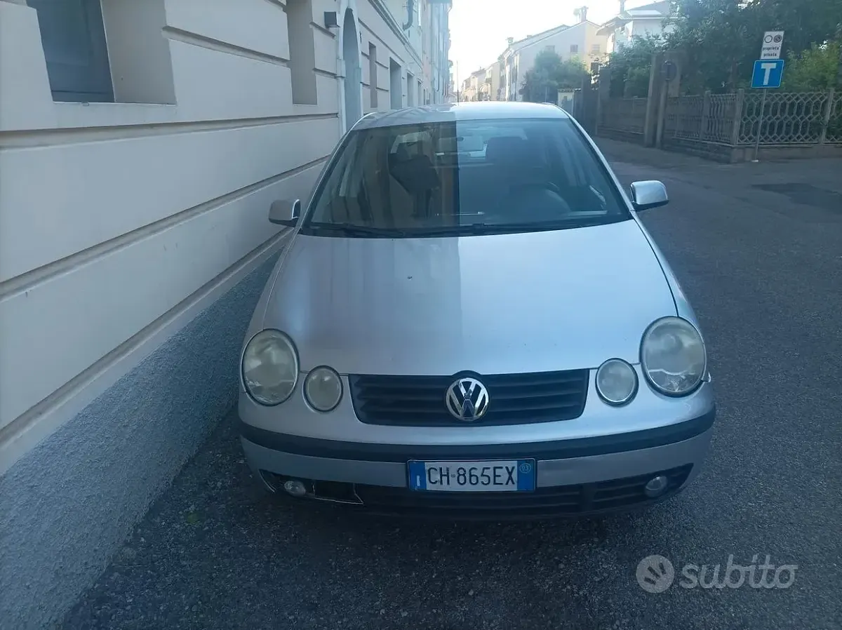 Usata VW Polo 75 CV (55 kW) 2003 Grigio Berlina