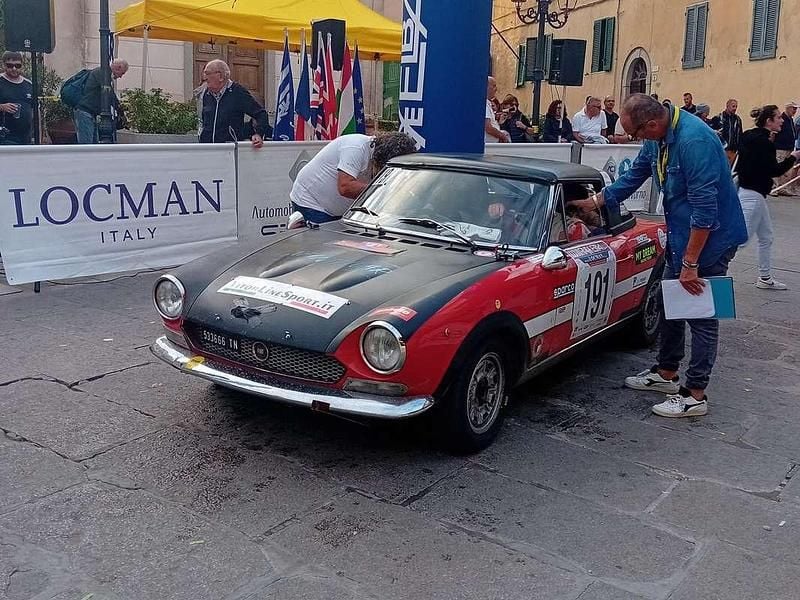 Usata Fiat 124 Spider 140 CV (102 kW) 1974 Rosso Cabrio
