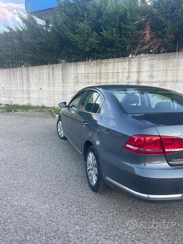 Usata VW Passat 150 CV (110 kW) 2013 Grigio Berlina
