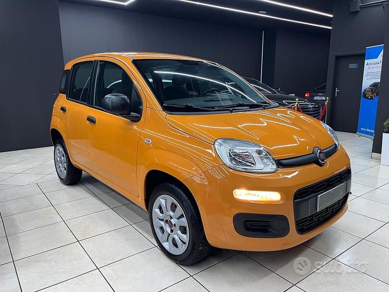 Usata Fiat Panda Lounge 85 CV (62 kW) 2018 Arancione Utilitaria