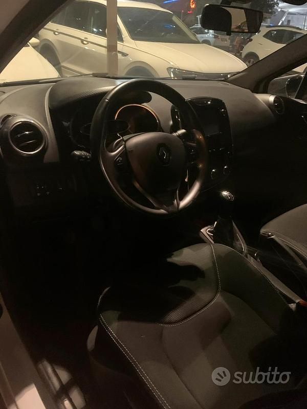 Usata Renault Clio IV 75 CV (55 kW) 2014 Bianco Utilitaria