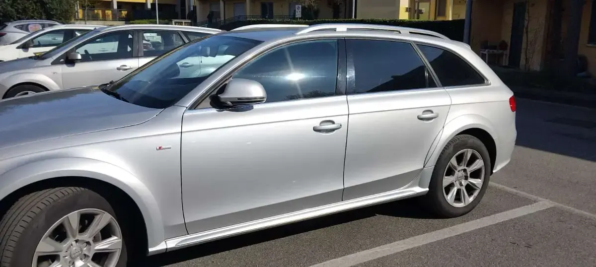 Usata Audi A4 Allroad Advanced 211 CV (155 kW) 2010 Grigio Station wagon