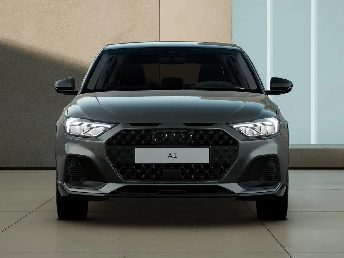 Nuova Audi A1 Ambiente 2026 Grigio chronos metallizzato nero mito me SUV