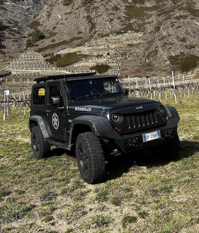 Usata Jeep Wrangler Sport 177 CV (130 kW) 2008 Blu/azzurro SUV