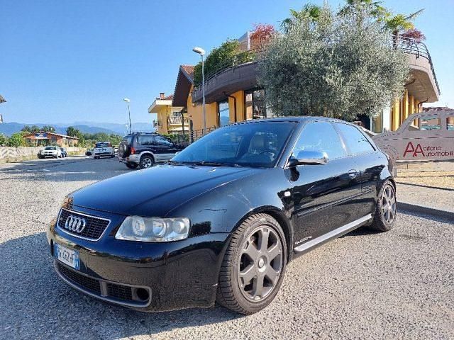 Usata Audi S3 210 CV (154 kW) 1999 Nero Utilitaria
