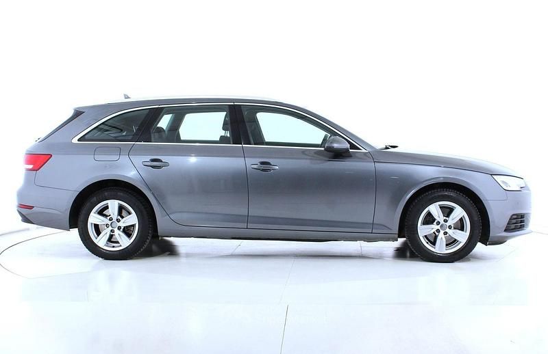 Usata Audi A4 Advanced 122 CV (89 kW) 2017 Grigio scuro Station wagon