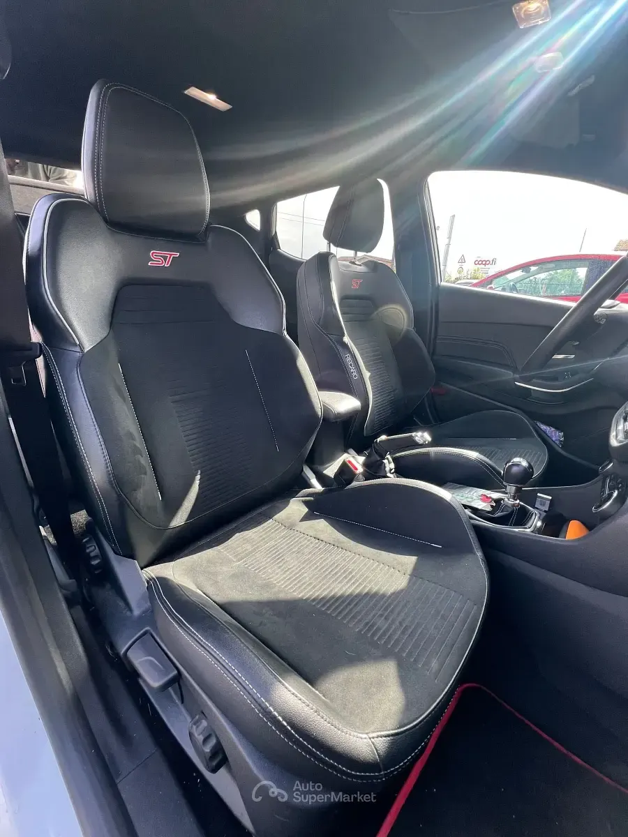 Usata Ford Fiesta ST 200 CV (147 kW) 2019 Bianco Utilitaria