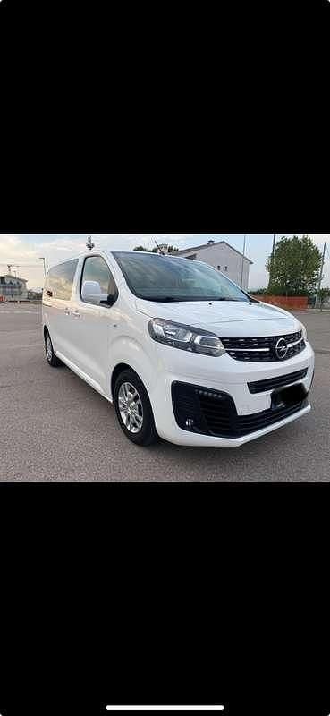 Usata Opel Zafira Life Business 145 CV (106 kW) 2021 Monovolume
