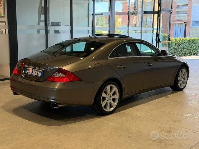 Usata Mercedes CLS320 Chrome 224 CV (164 kW) 2007 Bronzo Berlina