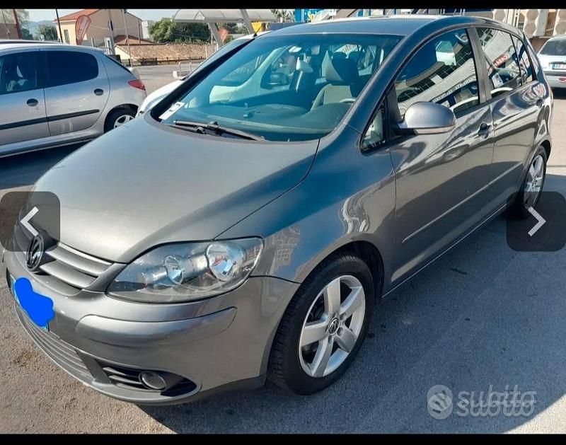 Grigio Usata 2009 VW Golf Plus Sportline Monovolume | 5000 € (Buon prezzo) - Immagine 1/4