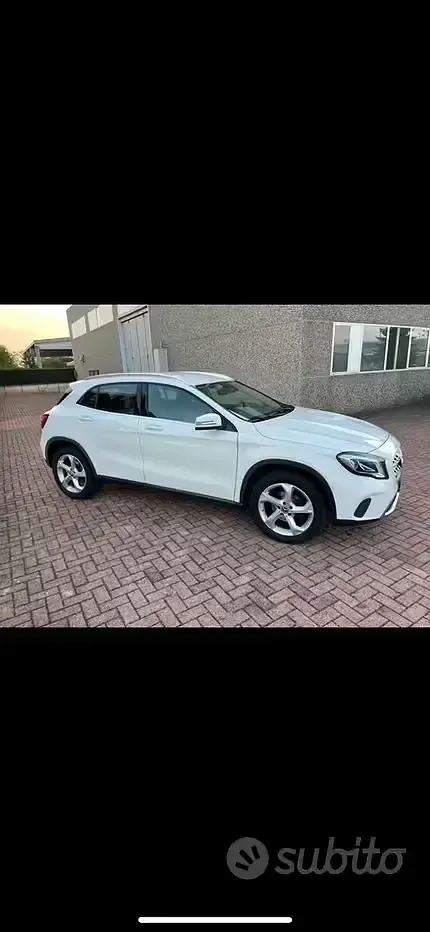 Usata Mercedes GLA200 136 CV (100 kW) 2017 SUV