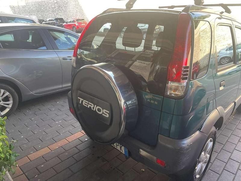 Usata Daihatsu Terios 86 CV (63 kW) 2006 Verde SUV