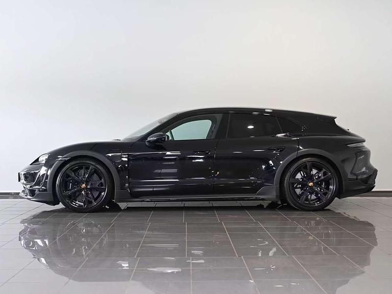 Usata Porsche Taycan Turbo Cross Turismo Cross Turismo 500 kW (680 CV) 2023 Nero Station wagon